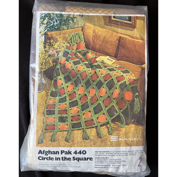 NEW VTG Spinnerin Afghan MCM "Circle in the Square" *SEE INFO* Blanket Crochet - Picture 1 of 11